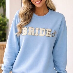 tek gear 'BRIDE' Crewneck Pullover Sweatshirt in Light Blue